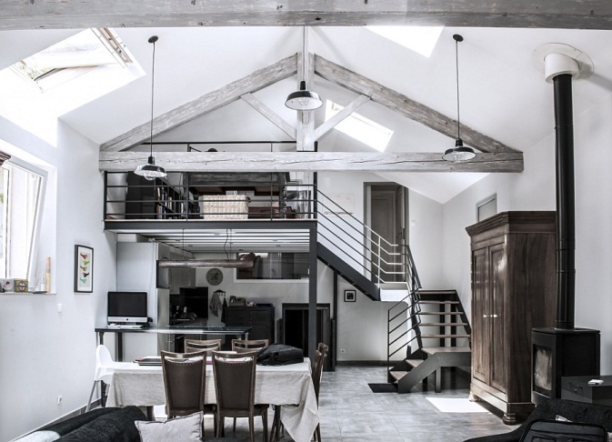 A Paper Mill Transformed Into a Contemporary Loft