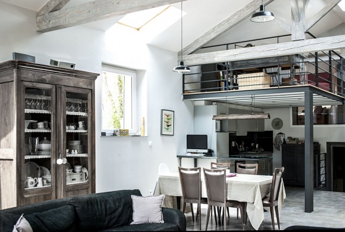 A Paper Mill Transformed Into a Contemporary Loft