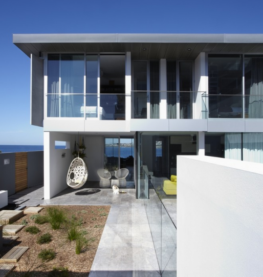 Contemporary Australian Oceanfront Residence